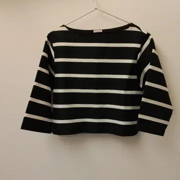 DRESSTERIOR 블랙 화이트 스트라이프 7부 소매 상의