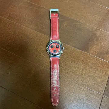 스와치 아이러니 빨간색