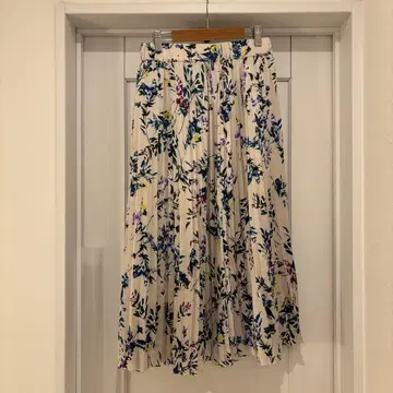 꽃무늬 플리츠 스커트 사이즈 2