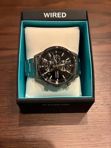 WIRED 아날로그 손목시계 블랙