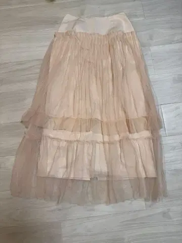 beams 택 포함 튤 플레어 롱 스커트