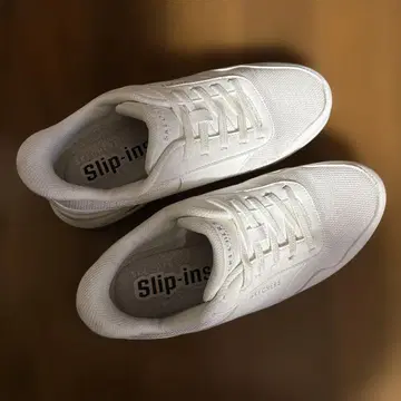 SKECHERS Slip-ins 화이트 스니커즈