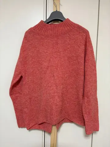 유나이티드 애로우즈 하이넥 니트 스웨터 오렌지