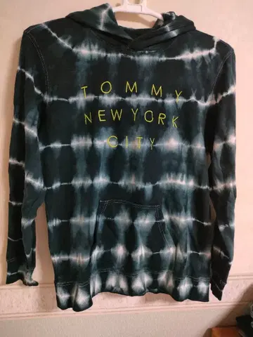 TOMMY NEW YORK CITY 타이다이 후드티