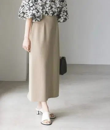 NOBLE 저지라이크 컬러 타이틀 스커트 베이지 34