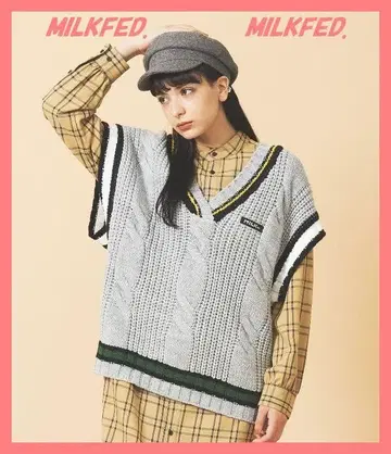 밀크페도 컨디션 최상 완판 칼리지풍 오버 사이즈 라인 니트 베스트