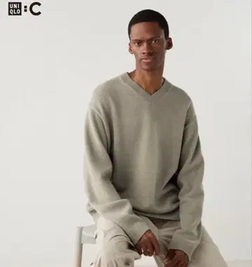 UNIQLO C 릴랙스 V넥 스웨터 베이지 L 사이즈