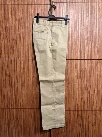 Dickies 베이지 (카키) 슬림핏 치노 팬츠 30 x 32 사이즈