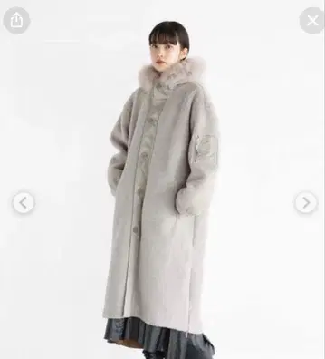 새상품급 라디에이트 퍼 후디드 보아 코트 그레이