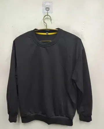 블랙 크루넥 긴팔 맨투맨