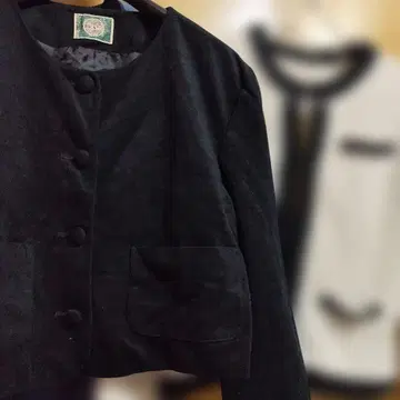 구제 BEANS 블랙 스웨이드풍 크롭 자켓 화이트 2점