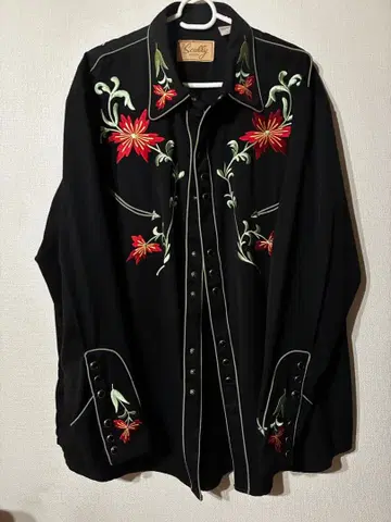 [ 빈티지 ] 자수 장식 웨스턴 셔츠 블랙