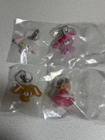 산리오 윳토메지루시 액세서리 4개 세트