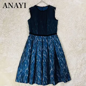 ANAYI 슬리브리스 무릎 기장 원피스