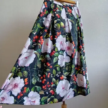 DAMA collection 꽃무늬 스커트 일본제