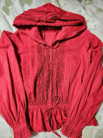 핑크하우스 빨간색 피코프릴 핀턱 사용 후드 부착 면 로운 블라우스