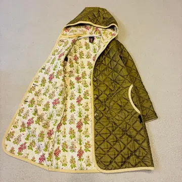 [ 컨디션 최상 ] 라벤햄 퀼팅 자켓 코트 리버티 꽃무늬 영국제