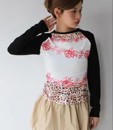 sanself 래글런 디자인 니트탑