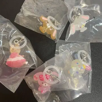 산리오 캐릭터즈 윳토 메지루시 액세서리 세미 컴플리트