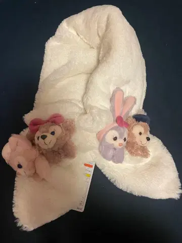 더피 & 프렌즈 봉제 인형 포함 머플러