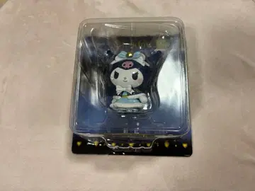 산리오 holiday collection 쿠로미 피규어