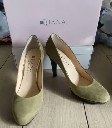 DIANA 다이애나 펌프스 Romache 23.5
