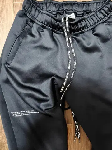 세레소 오사카 2025 미즈노 블랙 저지 팬츠