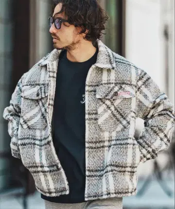 펠코드 샤기 체크 자켓 S 2025 신상 플리스