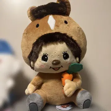 말하는 몽치치, 당근을 든 몽치치 약 30cm