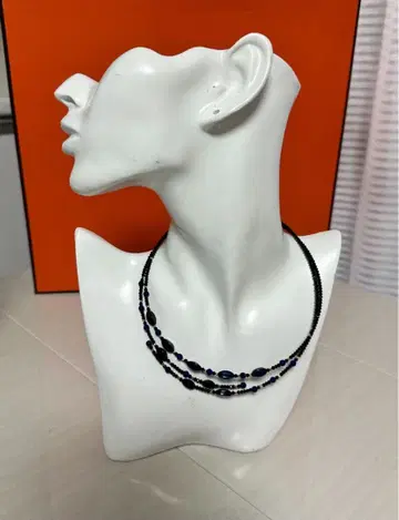 onyx 블랙과 파랑 3연 비즈 목걸이