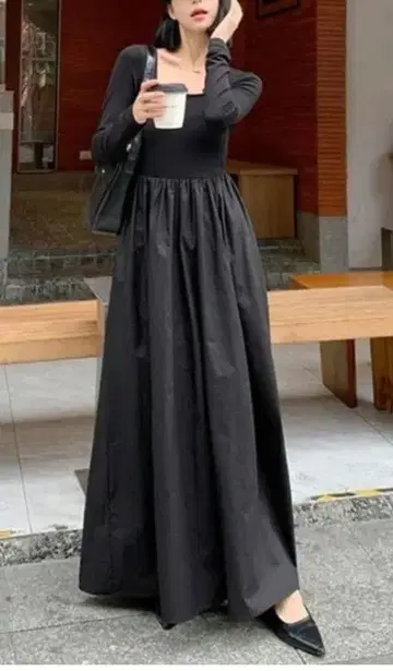 [ 새상품 ] 이소재 도킹 플레어 롱 원피스 GRL