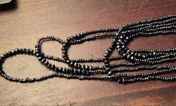 블랙 스피넬 키라키라 롱 목걸이