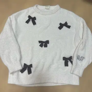 젤라피케 리본 화이트 상의