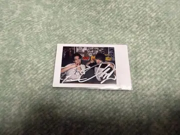 육초모란마 폴라로이드