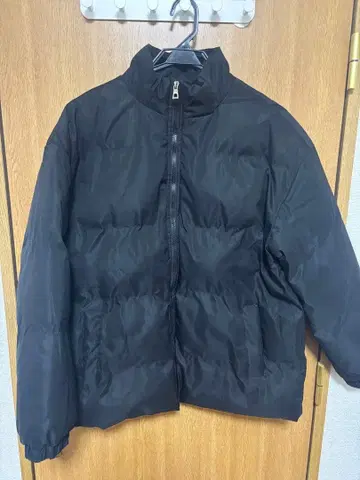 블랙 다운 자켓