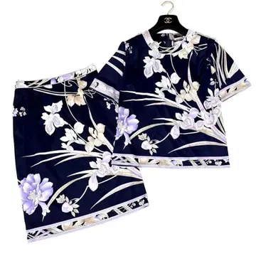 새상품급 레오나르 셋업 트리밍 꽃무늬 고급 M 최고급