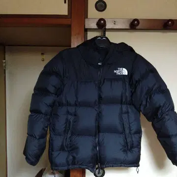 THE NORTH FACE 블랙 다운 자켓 눕시 후디