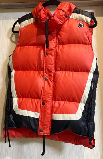 BLACK LIDGE 다운 베스트 오렌지 블랙