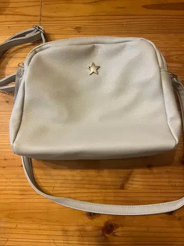 그레이지 숄더백 스타 장식