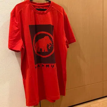 MAMMUT 빨간색 T셔츠 새상품급