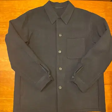 새상품급! UNIQLO 블랙 버튼 부착 자켓