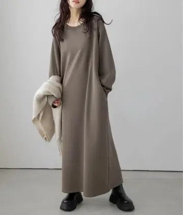 La-gemme 속기모 맨투맨 롱 원피스 모카