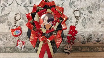 도쿄 리벤저스 사노 만지로 캔뱃지 부착 로제트 키링 2개 세트