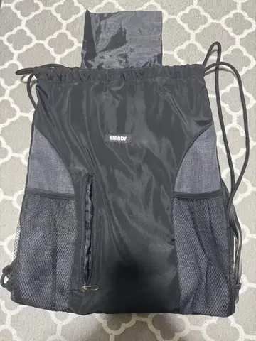 블랙 나일론 드로우 스트링 백팩 대학생에게 추천