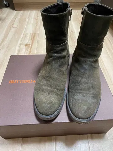 부테로 스웨이드 사이드 지퍼 부츠 39