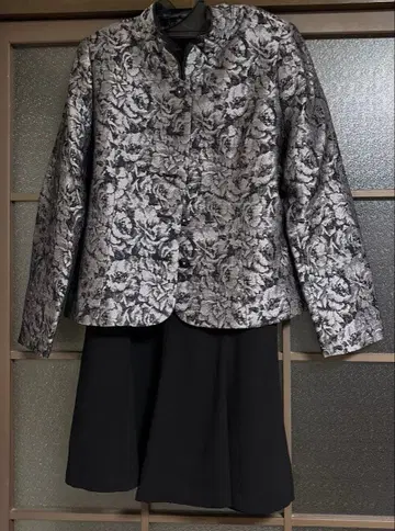 포멀 슈트 셋업 자켓 스커트 꽃무늬