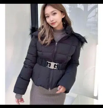 GYDA 숏 기장 다운 2023 벨트 포함