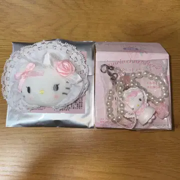 화이트 프릴 헬로키티