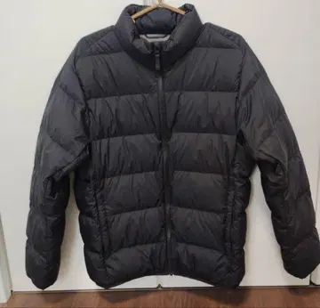 유니클로 울트라 라이트 다운 3D 컷 M 사이즈