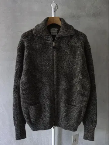 25AW HERILL 헤릴 골든 캐시미어 드라이버 니트